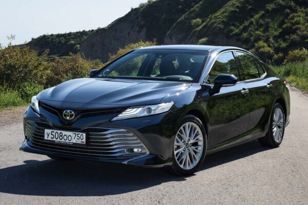 Toyota Camry Detailed Review and specifications