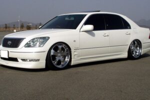 Toyota Celsior Detailed Review and specifications
