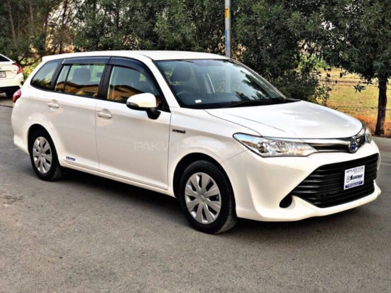 Toyota Corolla Fielder Detailed Review and specifications - Auto Cast ...
